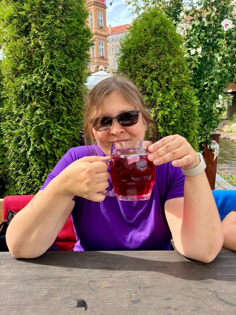 Melissa David, Urlaubsfoto mit Getränk in der Hand